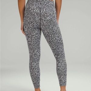 LULULEMON - instill tight